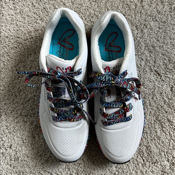 Skechers J Crown Uno Ravaged Love White Sneakers with Colorful Heart Accents 8.5 - Picture 3 of 10